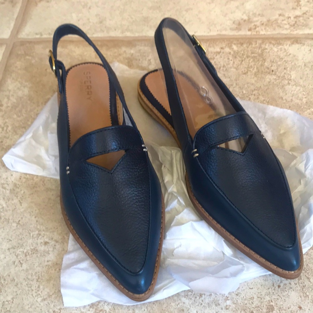Sperry Women's Saybrook Slingback Mule-Brand new. 8 M Navy blue. Beautiful shoes